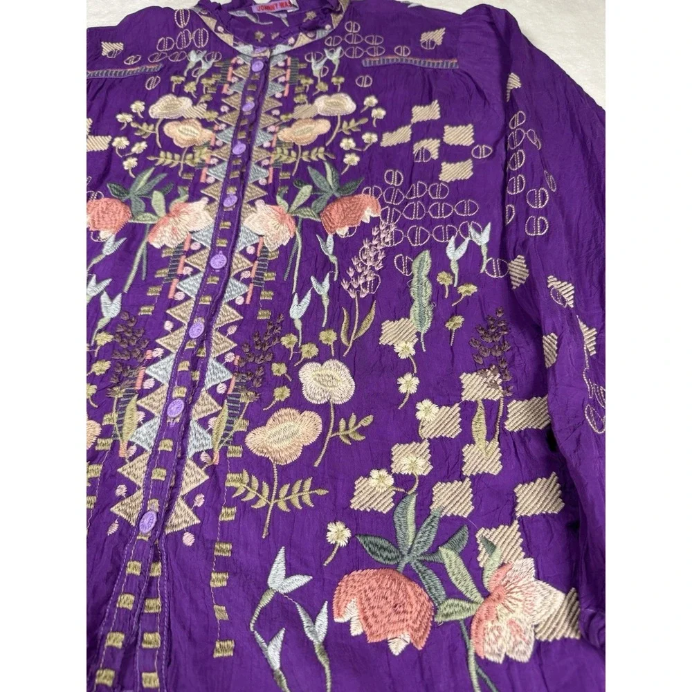 Johnny Was Brielle Blouse M Purple Floral Embroidered Rayon Boho Button Top - Picture 3 of 11